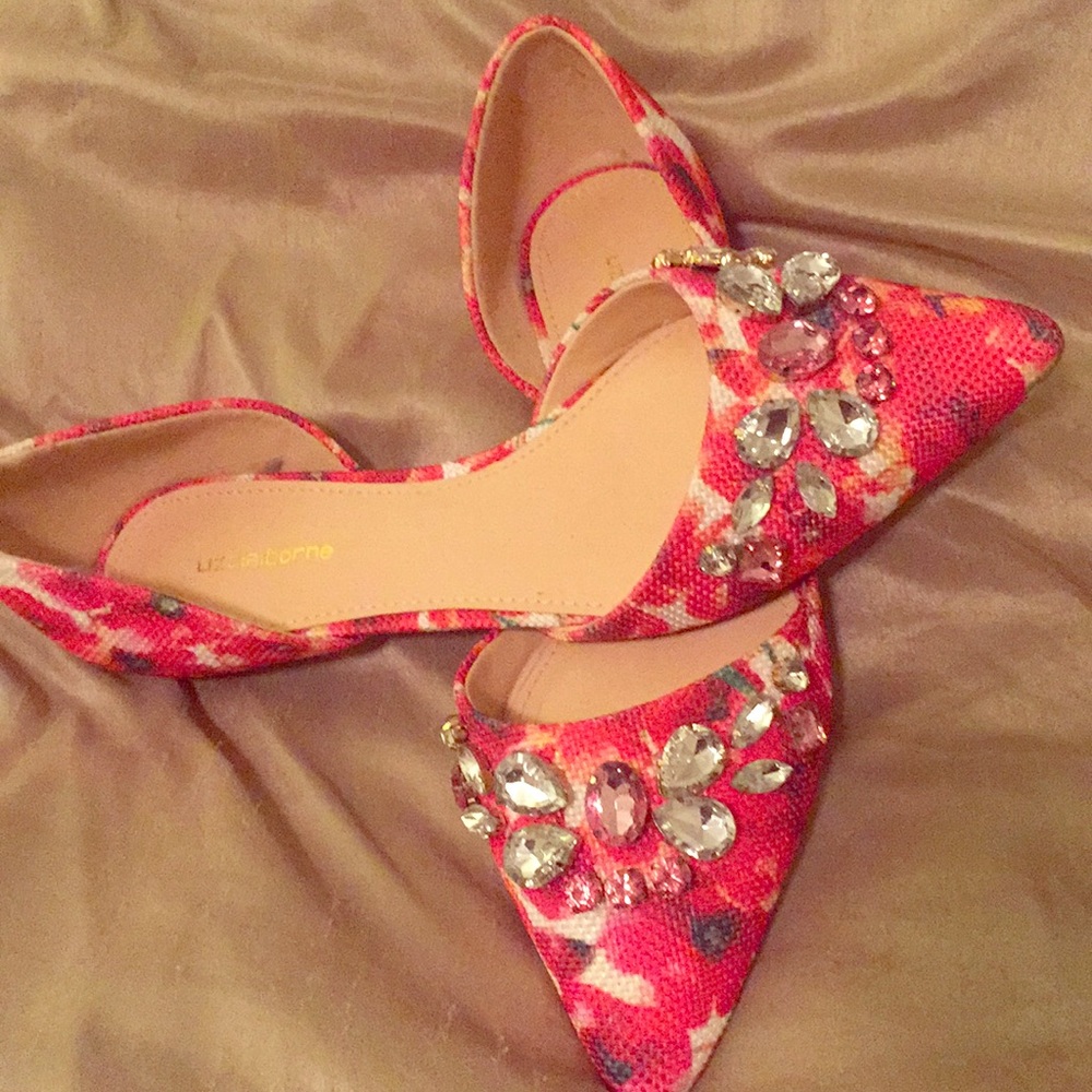 New never worn! Liz Claiborne flats!